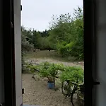 L'ecole Buissonniere Holiday home Noyant-la-Plaine