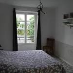 L'ecole Buissonniere Holiday home Noyant-la-Plaine